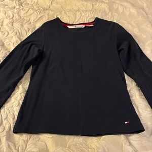 Y2K March 2003 Tommy Hilfiger 94% Cotton Navy Blue Crew Neck Top with Red Trim